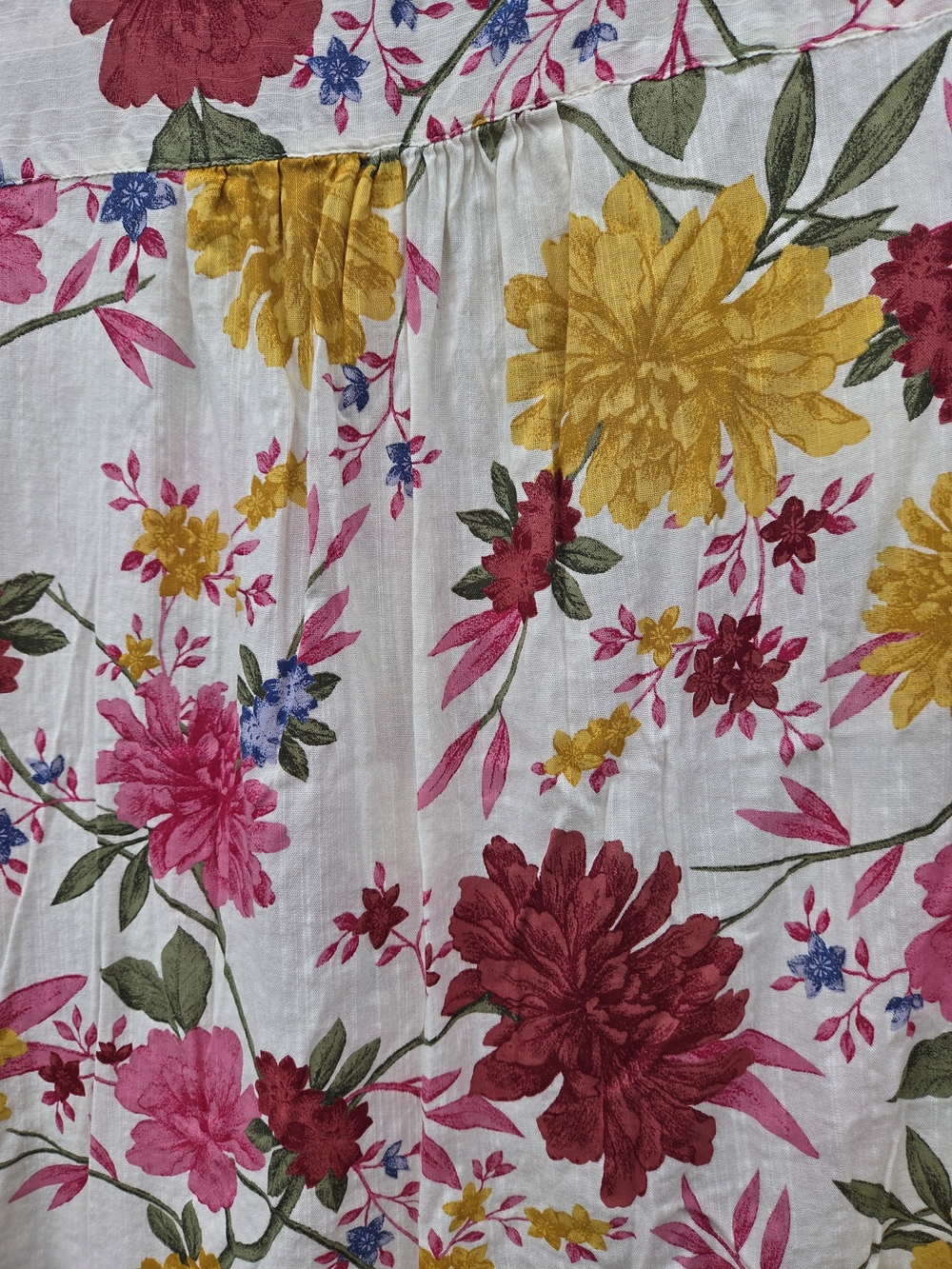 Floral Button-Up Sleeveless Blouse in White with Yellow, Pink & Green - Picture 4 of 10